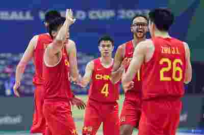 CBA常规赛：辽宁队逆转战胜广东队，锁定季后赛席位